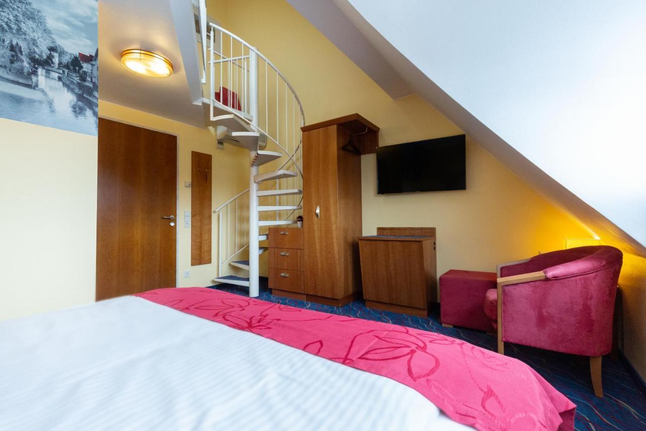 Hotel Am Schillerpark Esslingen am Neckar Luaran gambar