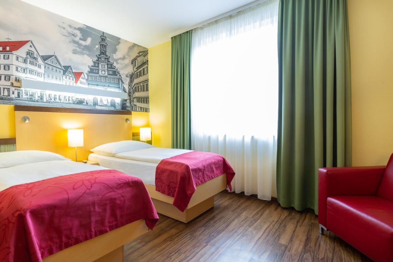 Hotel Am Schillerpark Esslingen am Neckar Luaran gambar